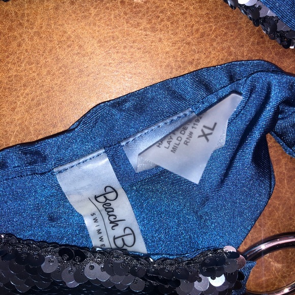 New Beach Bunny Siren's Song Tri Bikini Top&bottom 2 left. - Picture 7 of 8